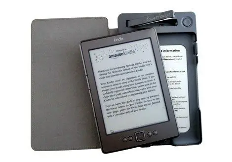 SolarKindle Cover jetzt für beide Modelle SolarKindle Cover jetzt für beide Modelle