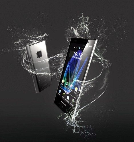 Panasonic Android Smartphone Eluga - wasserdicht und superflach