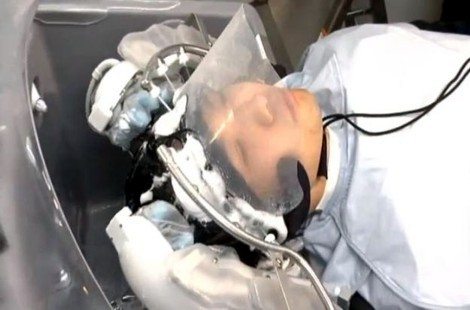 Head Care Robot - Haare waschen vom Roboter Head Care Robot - Haare waschen vom Roboter