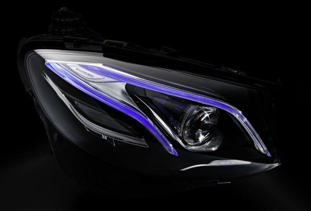 Mercedes-Benz MULTIBEAM LED-Scheinwerfer (Foto: Daimler)