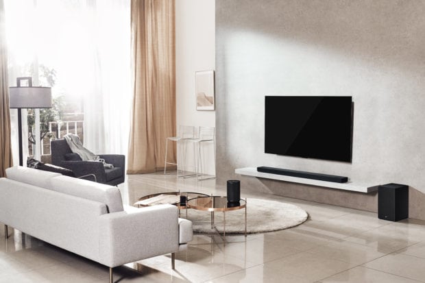 Die LG SK10Y Soundbar fügt sich dezent ins Ambiente und bietet tollen Sound. (Foto: LG)