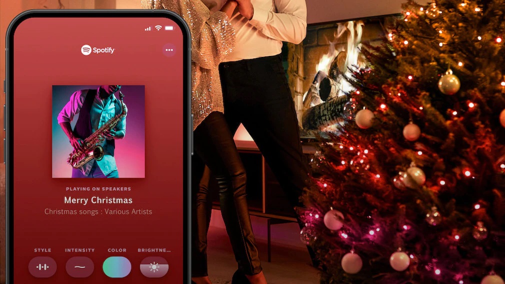 #Smarte Beleuchtung am Weihnachtsbaum: Philips Hue Festavia Lichterkette